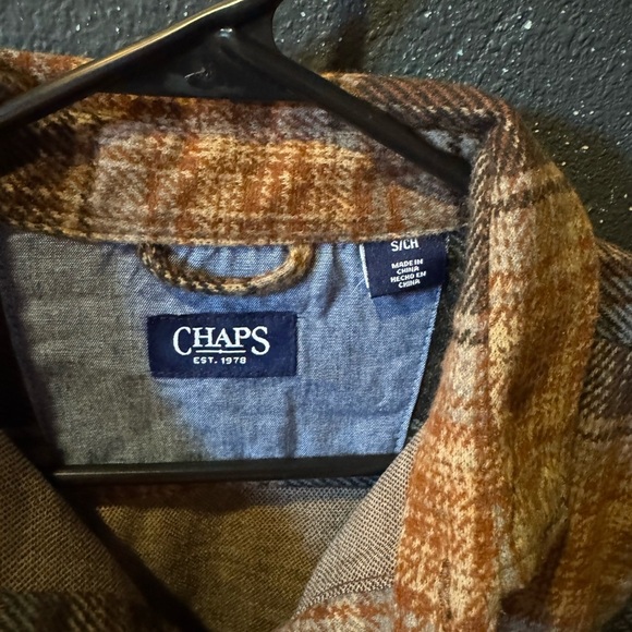 Men’s Chaps Brown Plaid Knit Flannel Shirt - Picture 2 of 3